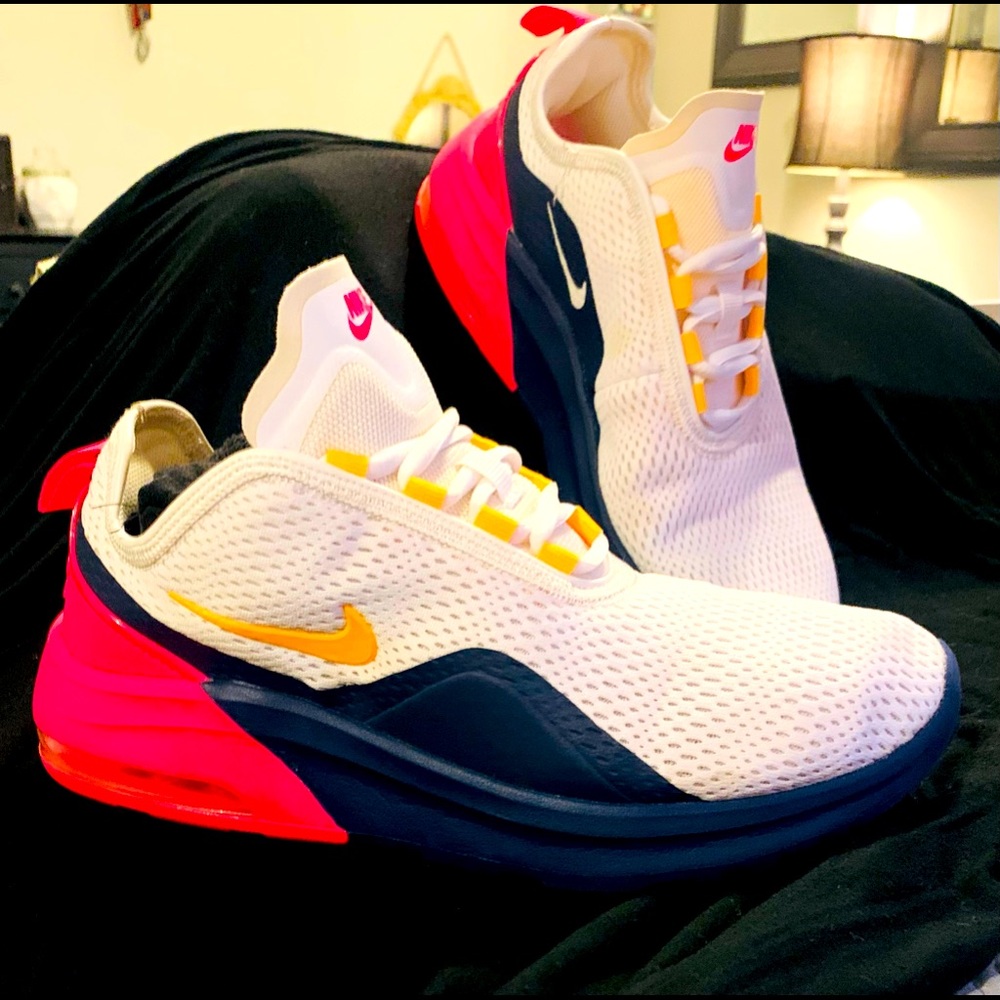 Nike 270